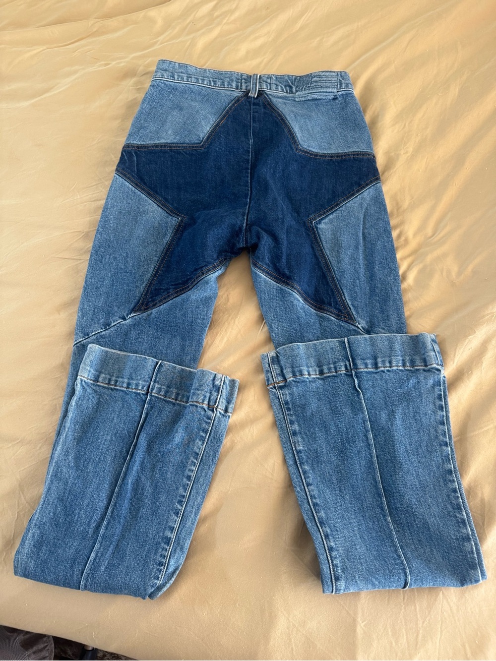 REVICE Two-Tone Blue Star Patch Wide-Leg Jeans